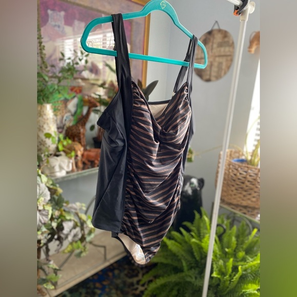 Ava & Viv Bathing Suit Size 22W Brown Black One piece Striped Plus Size Stretchy - Picture 4 of 10